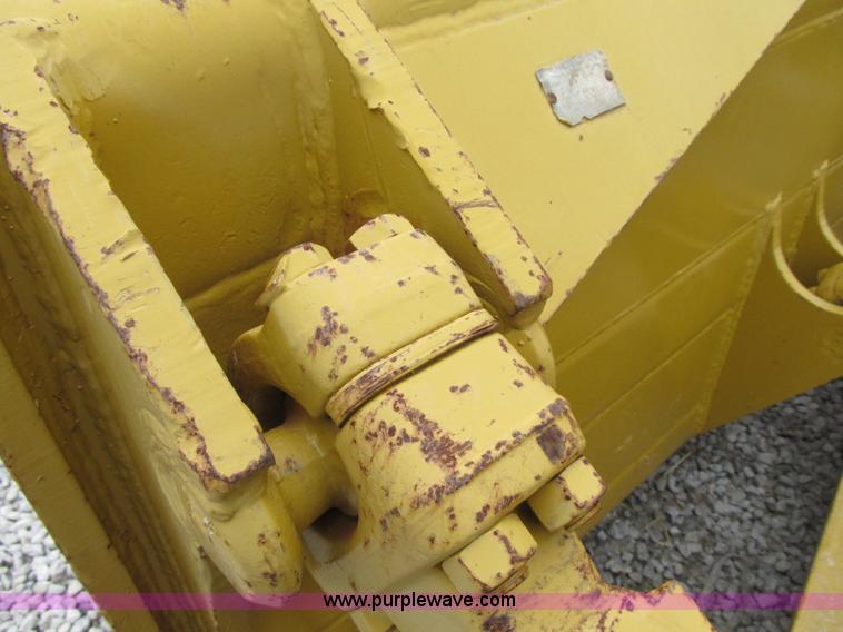 image for item AC9307 1997 Caterpillar D6M XL dozer