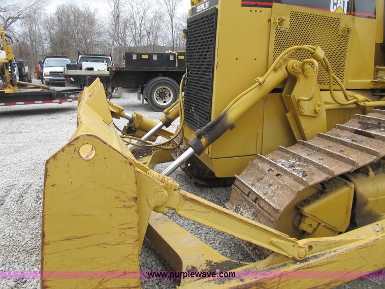 image for item AC9307 1997 Caterpillar D6M XL dozer