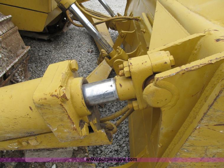 image for item AC9307 1997 Caterpillar D6M XL dozer