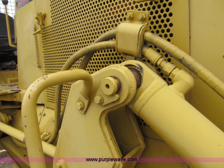 image for item AC9307 1997 Caterpillar D6M XL dozer