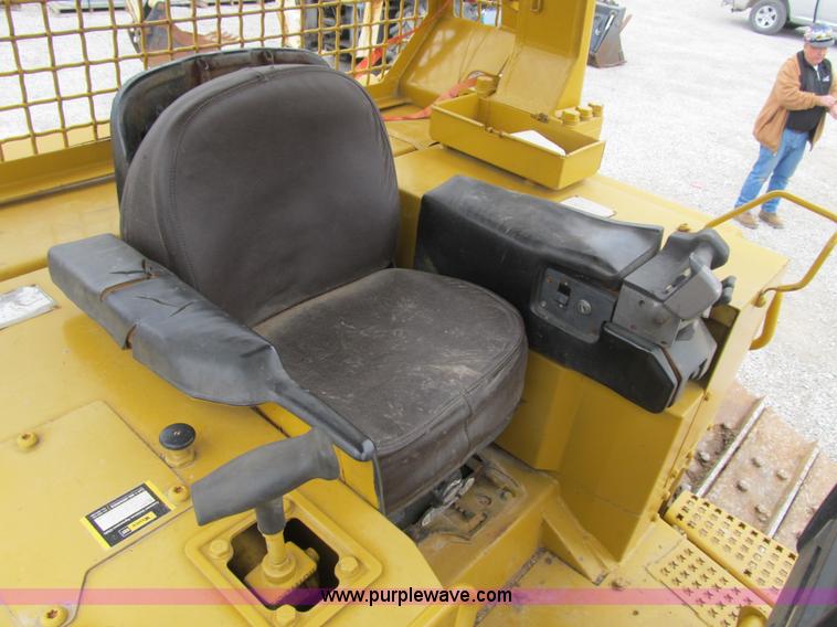 image for item AC9307 1997 Caterpillar D6M XL dozer