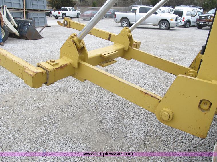 image for item AC9308 1988 Caterpillar D6H cable plow