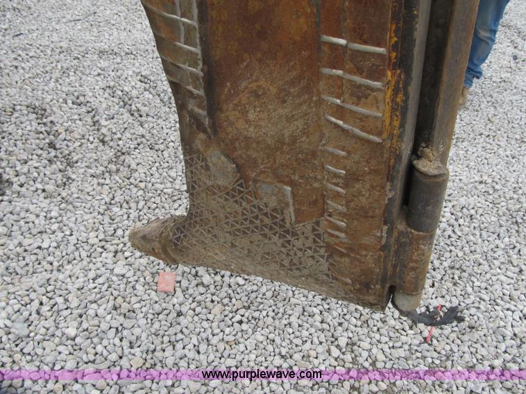 image for item AC9308 1988 Caterpillar D6H cable plow