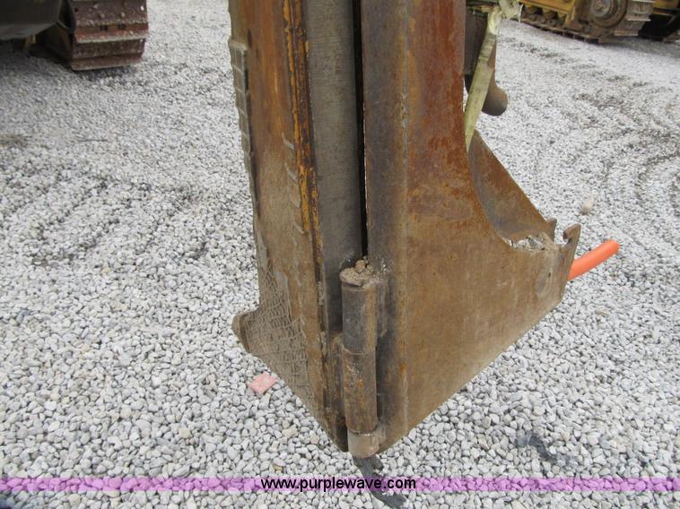 image for item AC9308 1988 Caterpillar D6H cable plow
