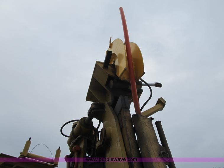 image for item AC9308 1988 Caterpillar D6H cable plow