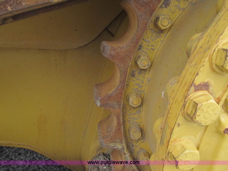 image for item AC9308 1988 Caterpillar D6H cable plow