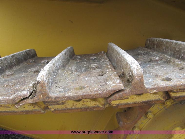 image for item AC9308 1988 Caterpillar D6H cable plow