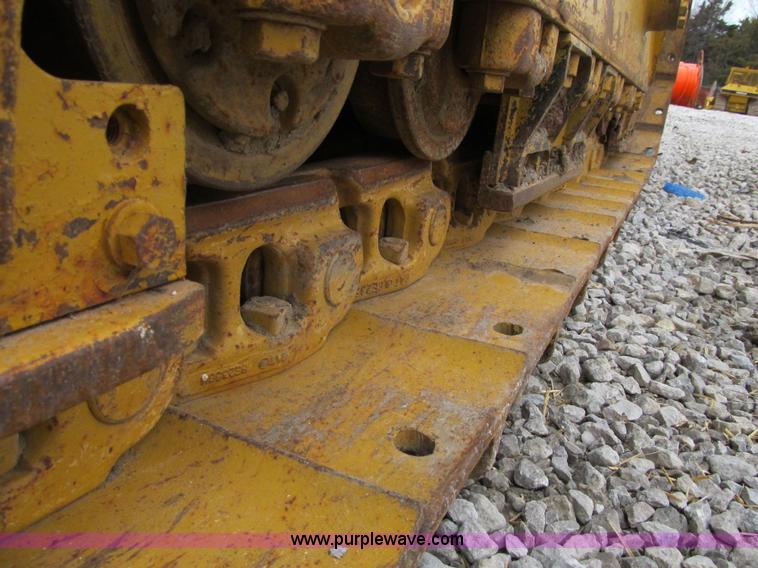 image for item AC9308 1988 Caterpillar D6H cable plow