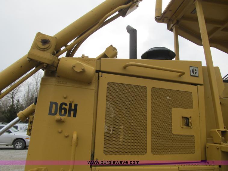 image for item AC9308 1988 Caterpillar D6H cable plow