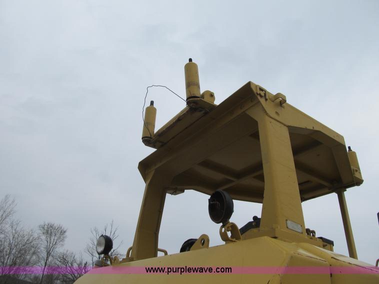 image for item AC9308 1988 Caterpillar D6H cable plow