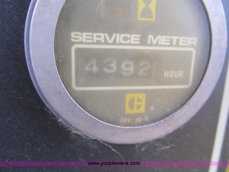 image for item AC9308 1988 Caterpillar D6H cable plow