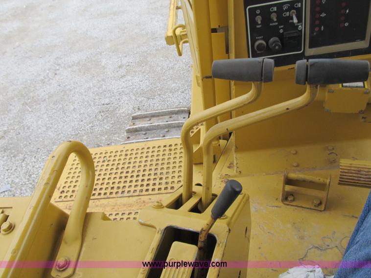 image for item AC9308 1988 Caterpillar D6H cable plow