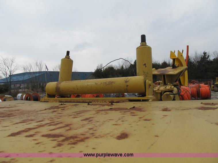 image for item AC9308 1988 Caterpillar D6H cable plow