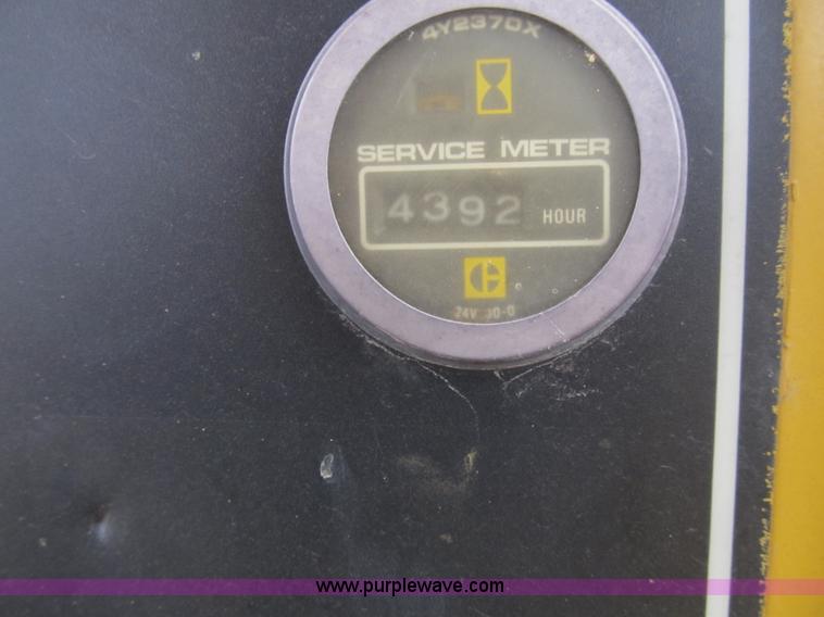 image for item AC9308 1988 Caterpillar D6H cable plow