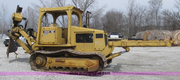 image for item AC9309 1997 Bron 150 cable plow