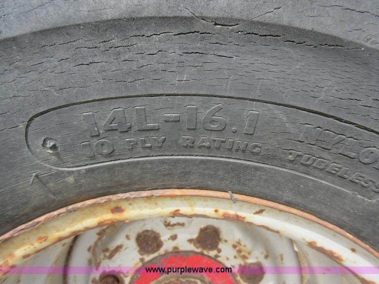 image for item AY9457 White Field Boss 2-150 tractor