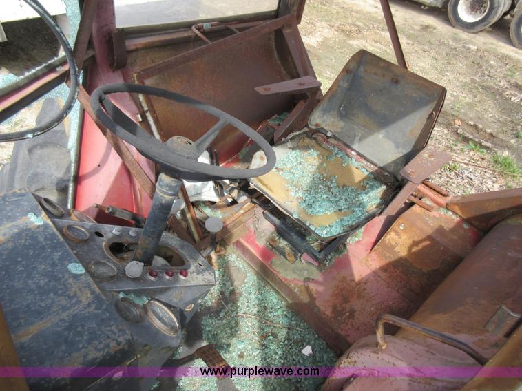 image for item AY9457 White Field Boss 2-150 tractor