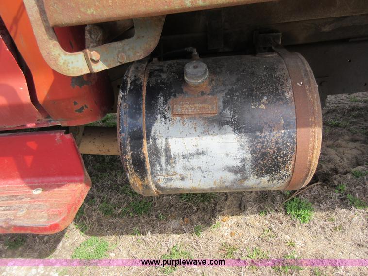 image for item AY9458 1975 Ford F750 dump truck