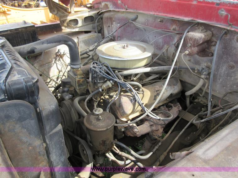 image for item AY9458 1975 Ford F750 dump truck