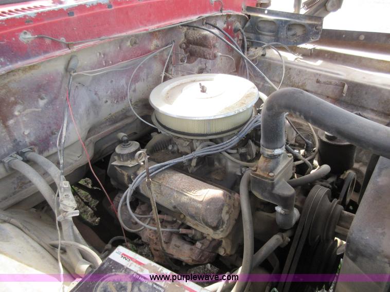 image for item AY9458 1975 Ford F750 dump truck