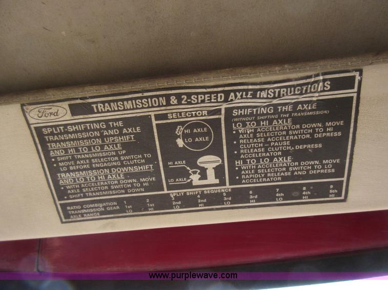 image for item AY9458 1975 Ford F750 dump truck