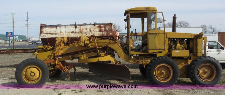 image for item AY9472 Wabco 440 motor grader