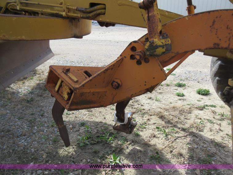 image for item AY9472 Wabco 440 motor grader