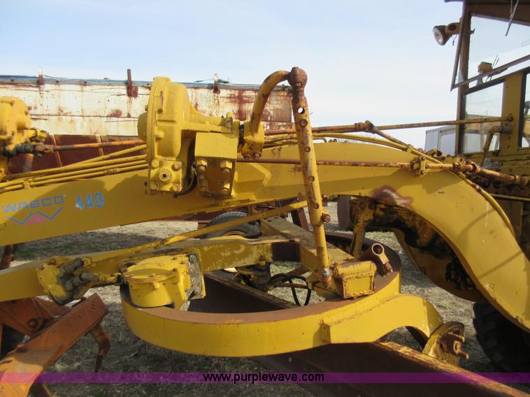 image for item AY9472 Wabco 440 motor grader