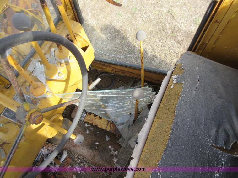 image for item AY9472 Wabco 440 motor grader