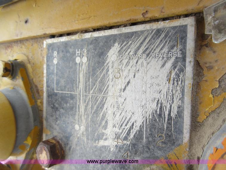 image for item AY9472 Wabco 440 motor grader