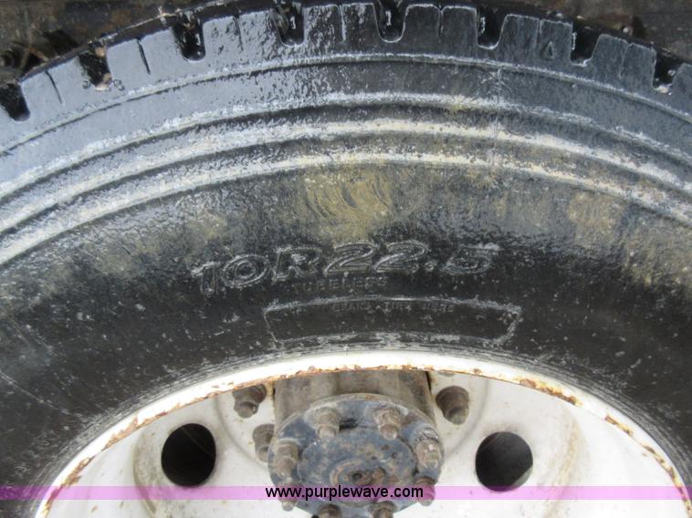 image for item AY9478 2002 Sterling L7500 flatbed truck