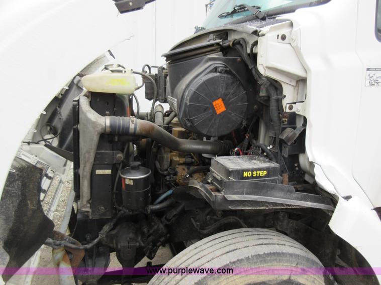 image for item AY9478 2002 Sterling L7500 flatbed truck