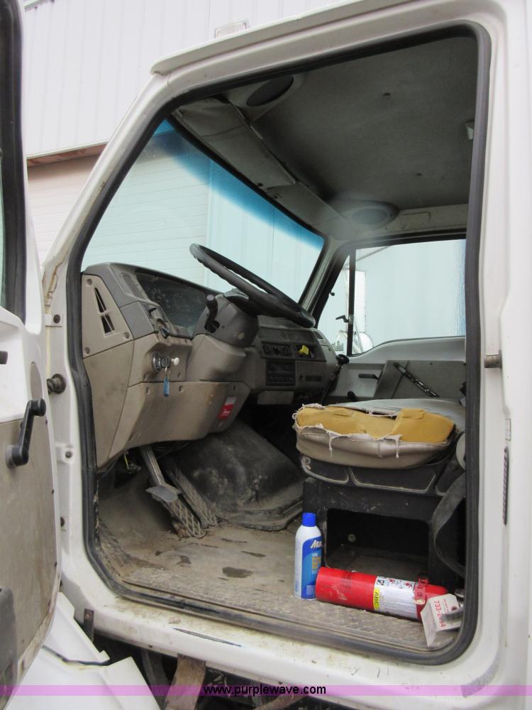 image for item AY9478 2002 Sterling L7500 flatbed truck