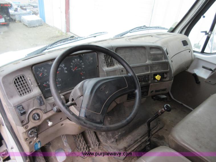 image for item AY9478 2002 Sterling L7500 flatbed truck