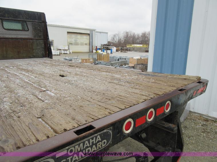 image for item AY9479 2001 Sterling M7500 Acterra flatbed truck