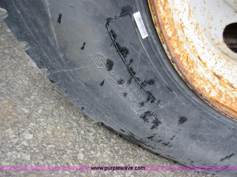 image for item AY9479 2001 Sterling M7500 Acterra flatbed truck