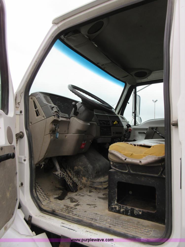 image for item AY9479 2001 Sterling M7500 Acterra flatbed truck