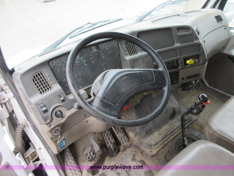 image for item AY9479 2001 Sterling M7500 Acterra flatbed truck