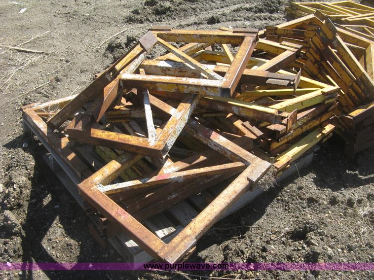 image for item BD9506 Morgen masonry scaffolding