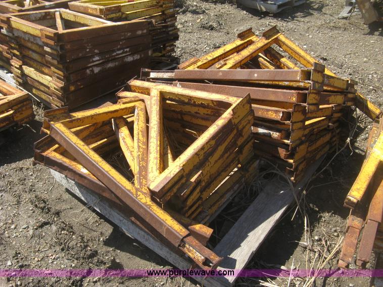 image for item BD9506 Morgen masonry scaffolding