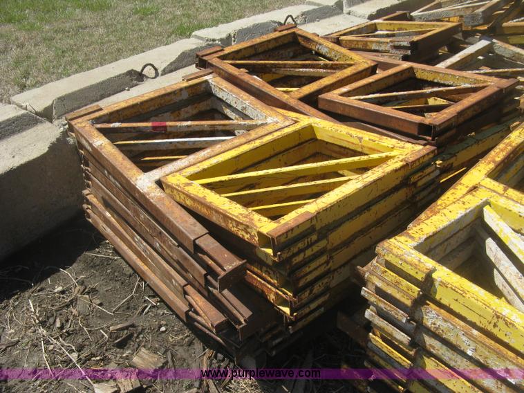 image for item BD9506 Morgen masonry scaffolding
