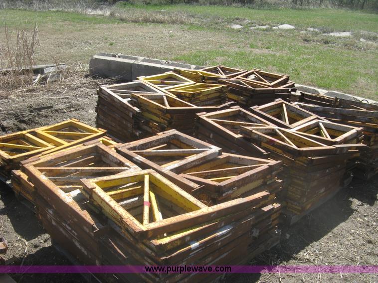 image for item BD9506 Morgen masonry scaffolding