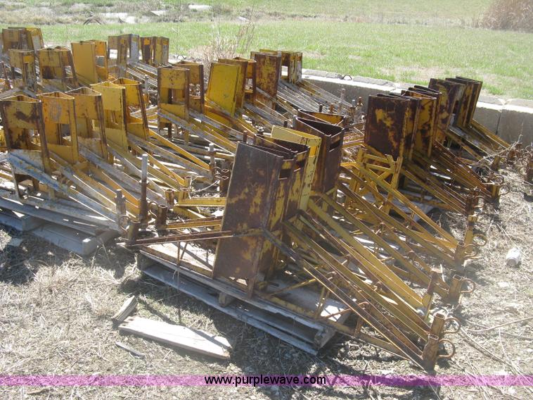 image for item BD9506 Morgen masonry scaffolding