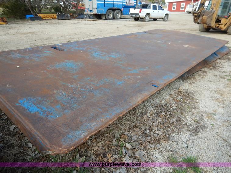 image for item BO9456 Trench box