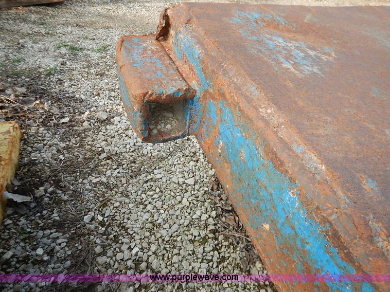 image for item BO9456 Trench box