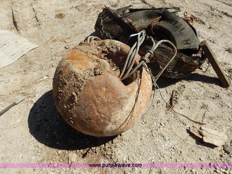 image for item BO9458 Wrecking ball