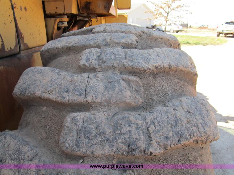 image for item D2397 1991 Case 821 wheel loader