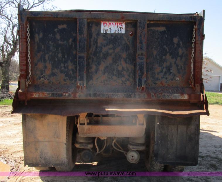 image for item D2398 1992 Kenworth T600 dump truck