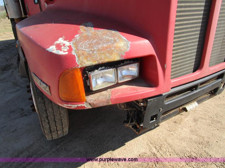image for item D2398 1992 Kenworth T600 dump truck