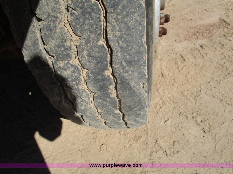 image for item D2398 1992 Kenworth T600 dump truck